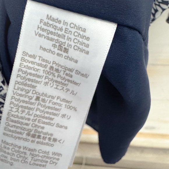 J.Crew V-Neck Puff-Sleeve floral top ❤️ - Picture 5 of 7